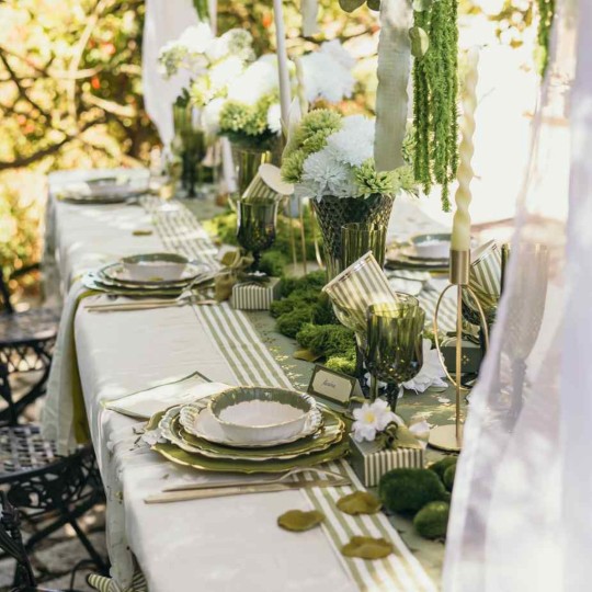 Chemin de Table Jardin à la Française Tissu Vert Olive et Or 28cmx5m