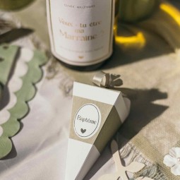 10 Contenants “Baptême”...