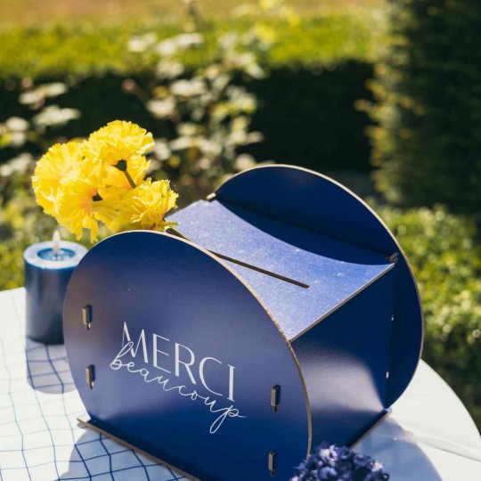 Urne Ronde 'Merci Beaucoup' Bois Indigo et Blanc 30x24,5x21cm