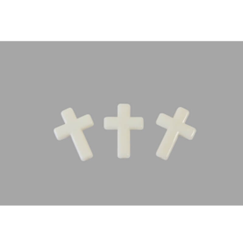 Croix en ivoire  piees 