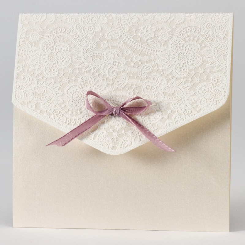 Faire-part dentelle en relief et ruban rose
