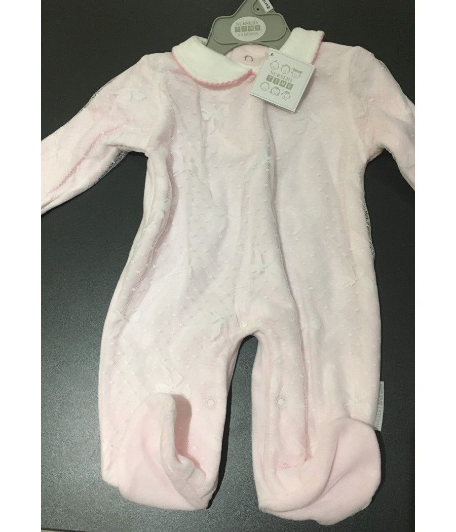 Ravissant pyjama en velours rose taille 0 à 3 mois pour votre adorable bébé